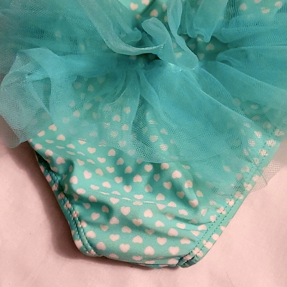 Girl's OP 1 Piece Heart Swimsuit with Skirt - Picture 6 of 11